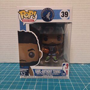 Funko POP Basketball Minnesota Timberwolves Karl-Anthony Towns 39 Vinyl Figure